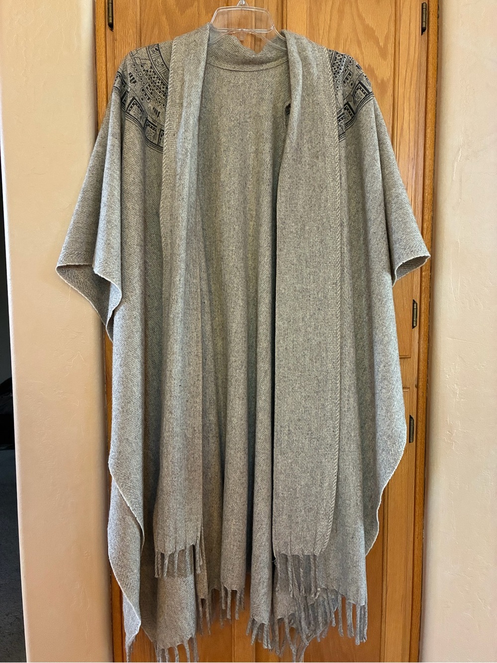 Gray/Black Southwest Vintage Ponch One Size